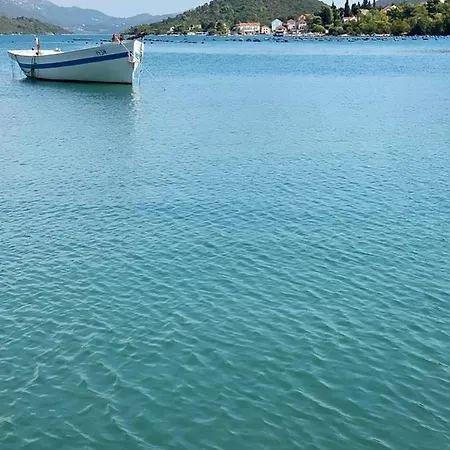 Nespola 度假居 Hodilje